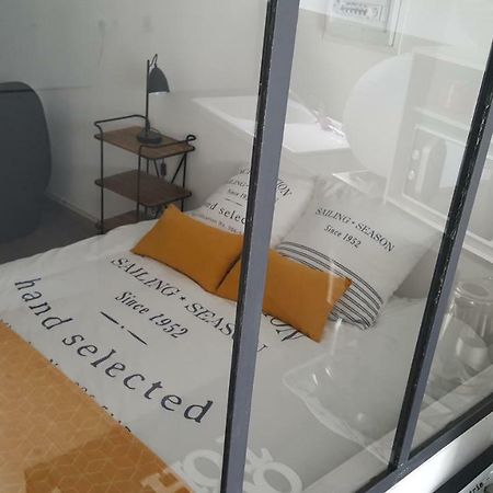 Le Petit Loft Des Thermes Rochefort  Luaran gambar