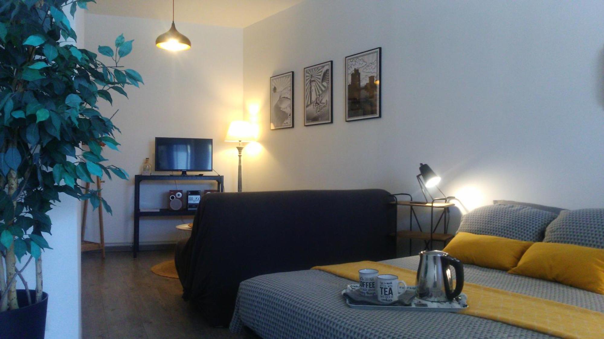 Le Petit Loft Des Thermes Rochefort  Luaran gambar